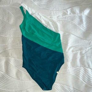 Summersalt Sidestroke bathing suit size 8 long torso